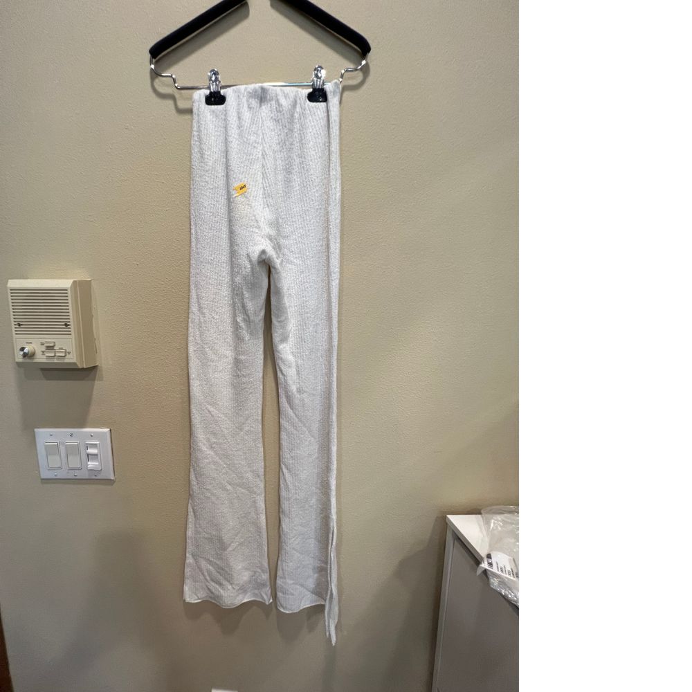 NEW Size XS Something Navy Ribbed Textured Flare Pants Ivory REVOLVE MSRP $115 - Picture 7 of 8